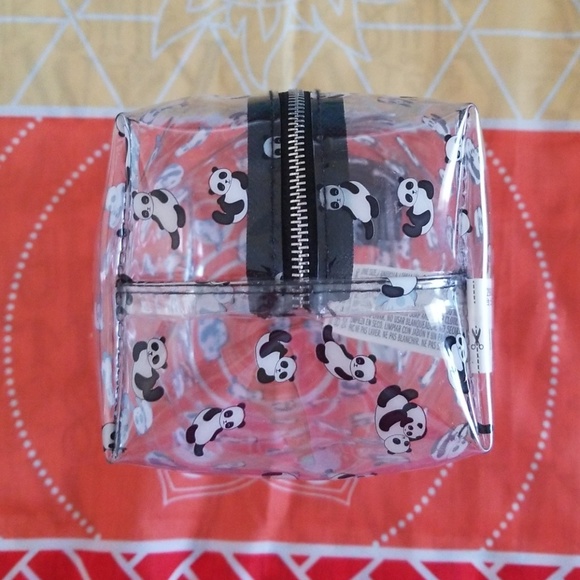 Makeup Bag 🐼 - Picture 5 of 6